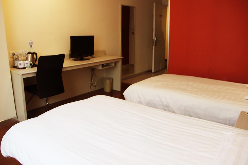 Hanting Express Shanghai Songjiang North Renmin Road חדר תמונה